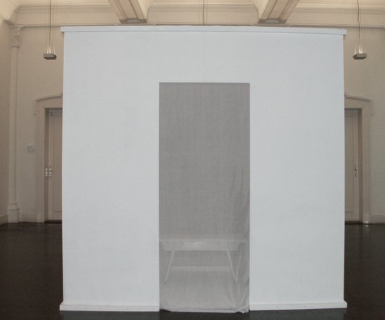 lola, 2004, installatie, 220-220-220 cm